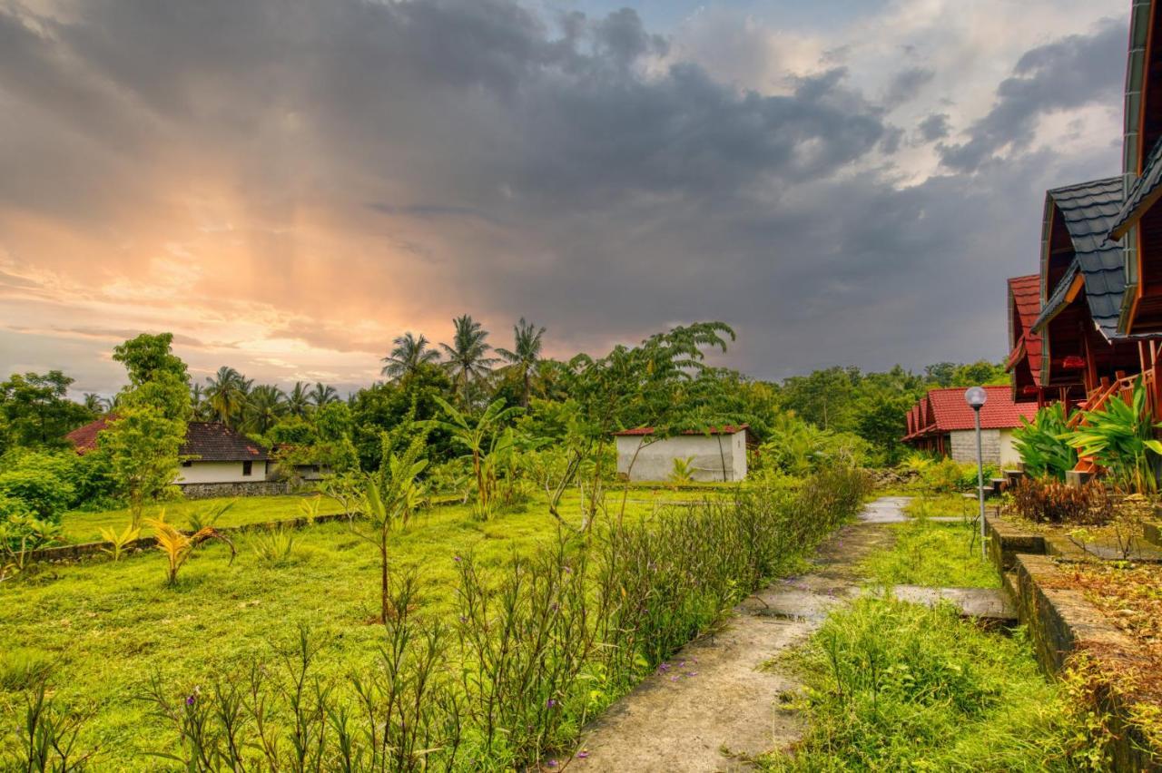 Dekara Cottages Toyapakeh Buitenkant foto